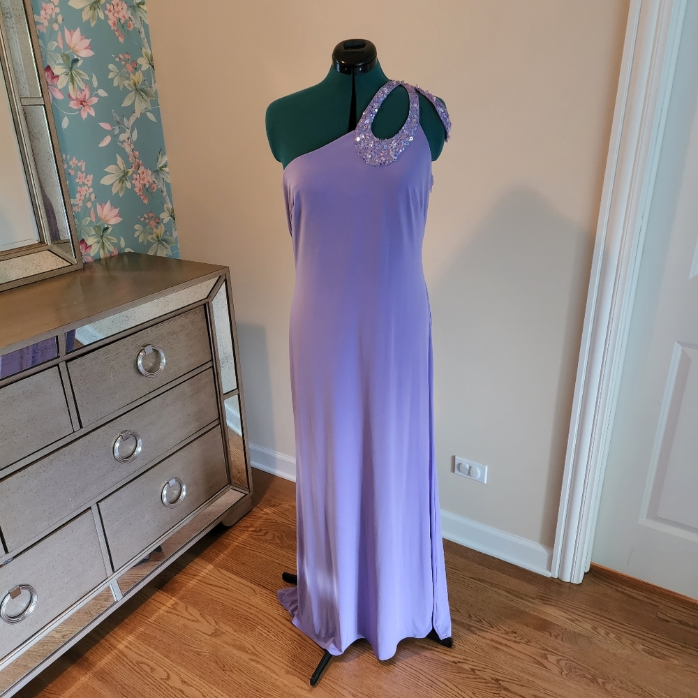 Flip 6704 Lavender Gown Size 14